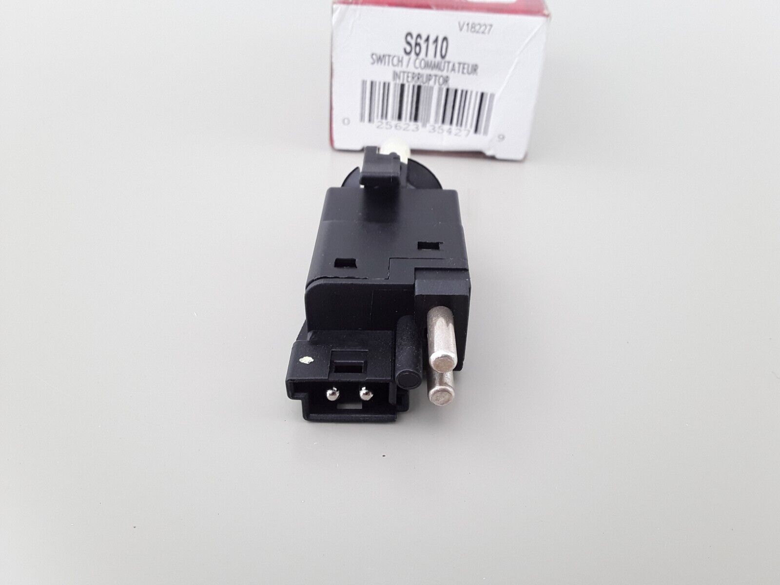 Brake Light Switch For Mercedes-Benz S320 S350 S420 S500 E300 E320 1994-1999 - HotCarParts