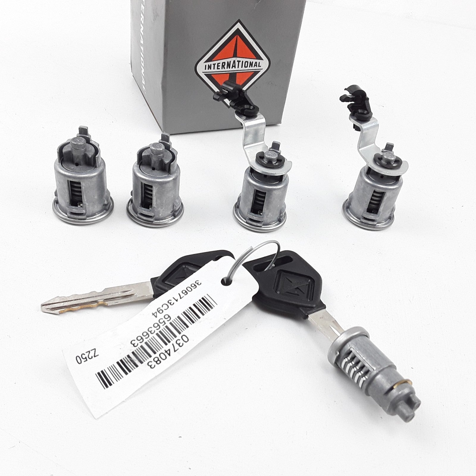 OEM Genuine International 3606713C94 Key Switch Door Lock Kit Z-250 For Navistar