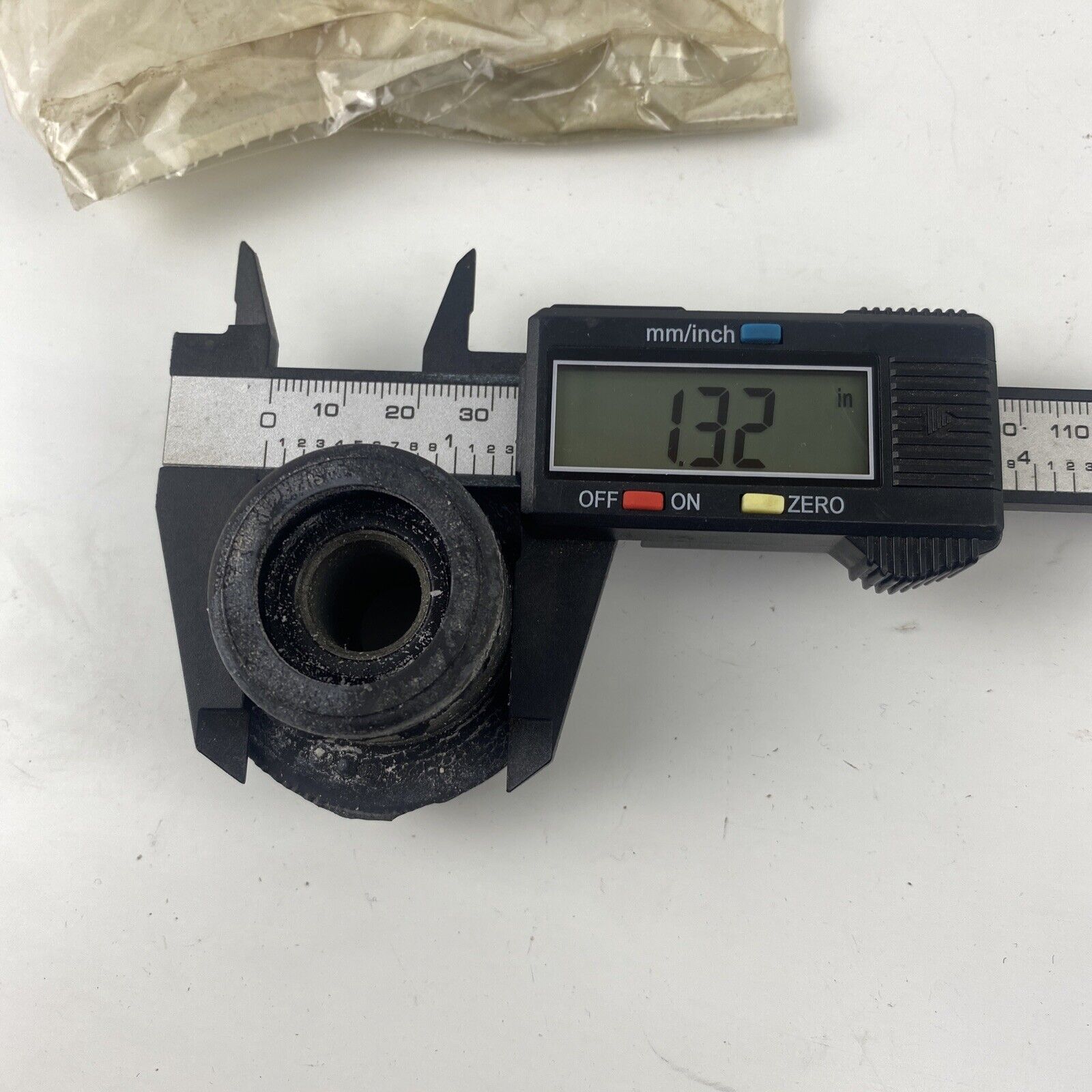 Freightliner LOR CB11222 Motor Mount FAST REE SHIPPING - HotCarParts