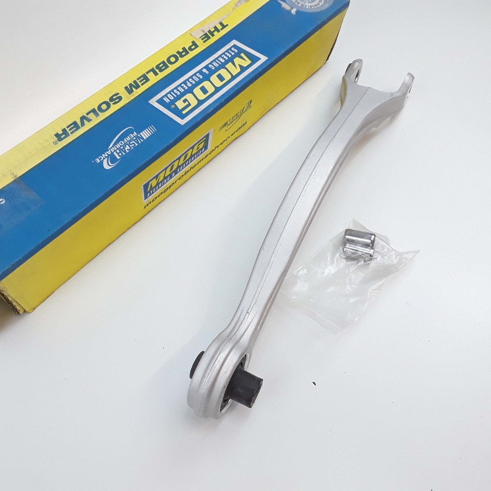 Moog RK640420 Suspension Control Arm For Saab 9-3 900 (1995 1996 1997 1998-2003)