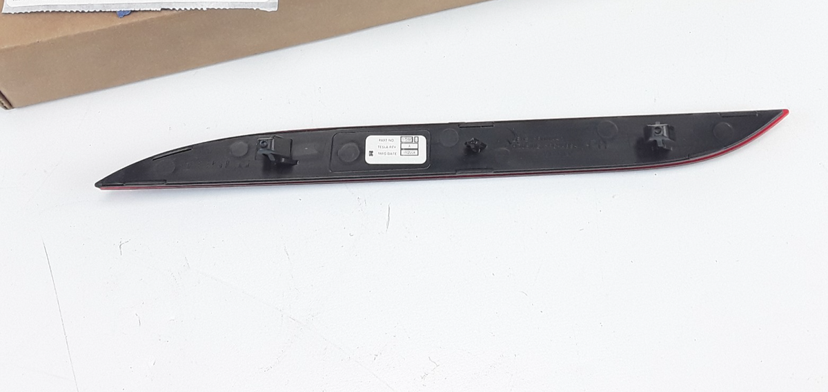 Model S 2021-2026 RH Rear Bumper Reflex Lamp 1799981-00-A Genuine OEM