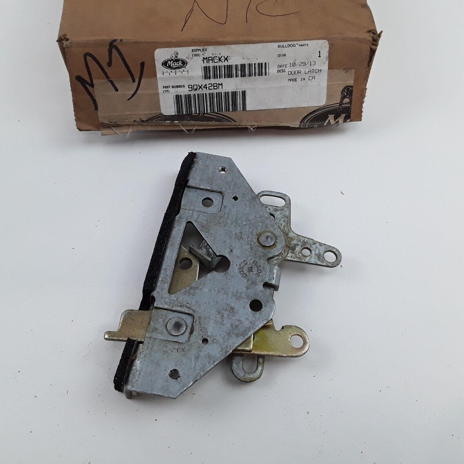 OEM Mack CH Door Latch Assembly 9QX41BM, 9QX42BM, 84168248, 9QX42BM, 25162625