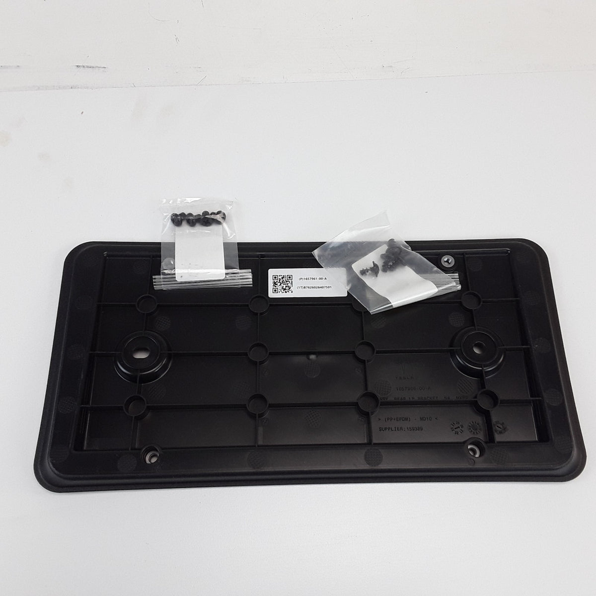 1657961-00-A Rear License Plate Assembly For Tesla Model X 2015-2025 OEM New