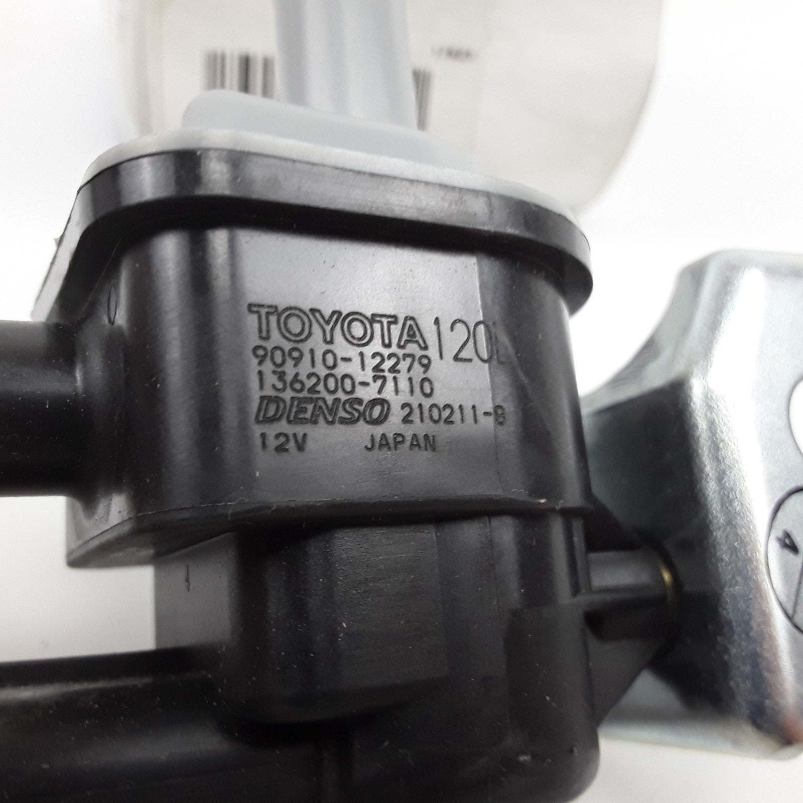 Canister Purge Valve Fits Lexus GS350 GS450h 2013 2014 2015 2016 2017 2018