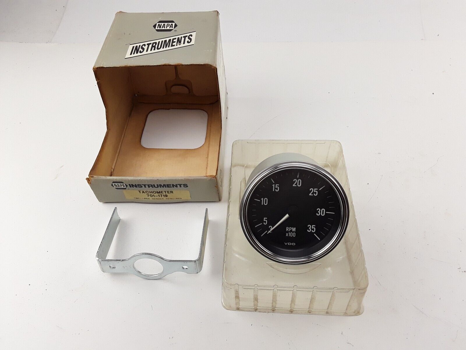 Truck Mechanicial Tachometer Gauge Napa 5/8-18 male thread 1/2crankshaft speed - HotCarParts