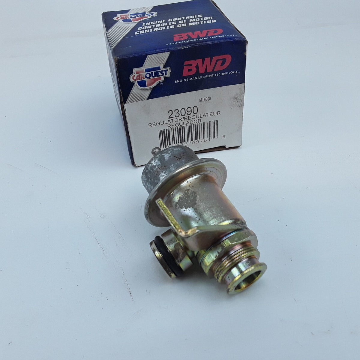 Fuel Pressure Regulator Fits Isuzu Oldsmobile Buick GMC Chevrolet (2002-2005)