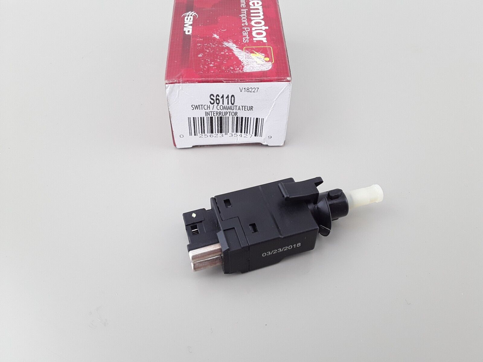 Brake Light Switch For Mercedes-Benz S320 S350 S420 S500 E300 E320 1994-1999 - HotCarParts