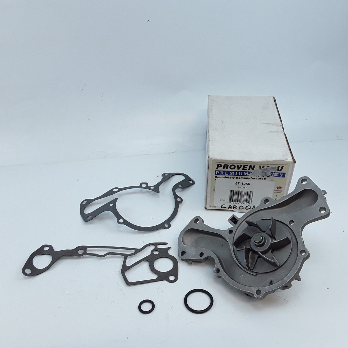 Water Pump Housing with Gaskets Fits Hyundai Chrysler Dodge Plymouth (1987-2000)