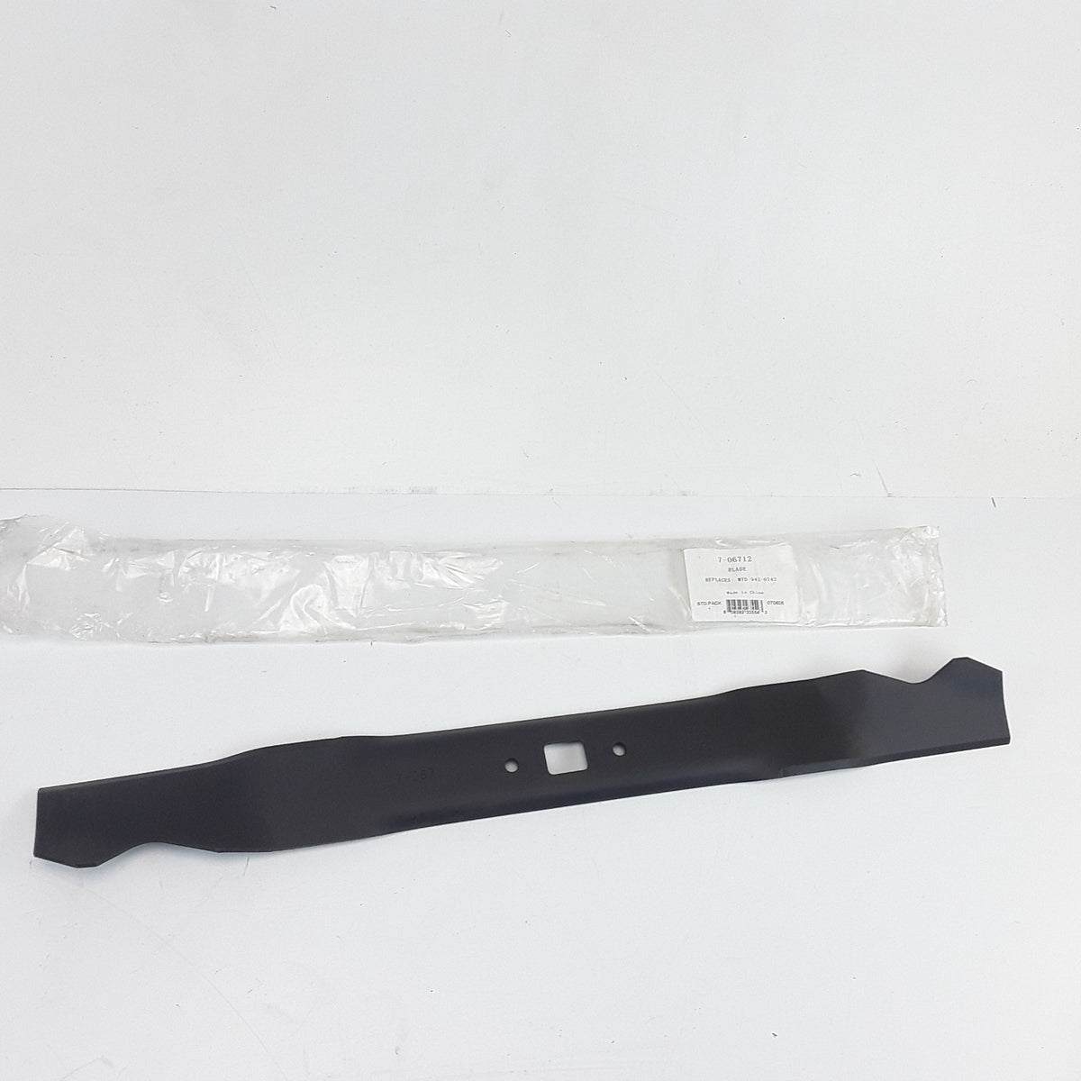 Prime Line 7-06712 Mulching Lawn Mower Blade 22-inch Replaces MTD 942-0742