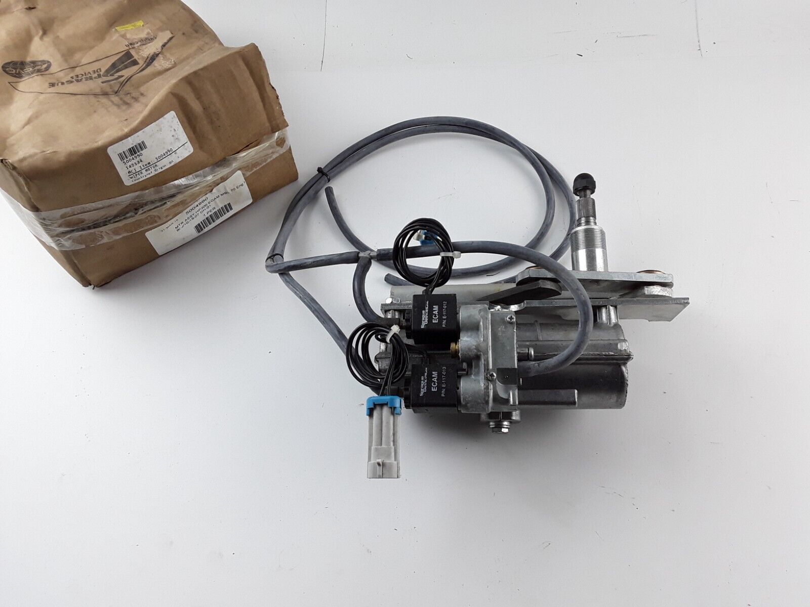 HP200 Wiper Motor Assy #GS-1879-7, MFG #5004990, Motor #AE21/13002/2 ,HP 200 NEW - HotCarParts