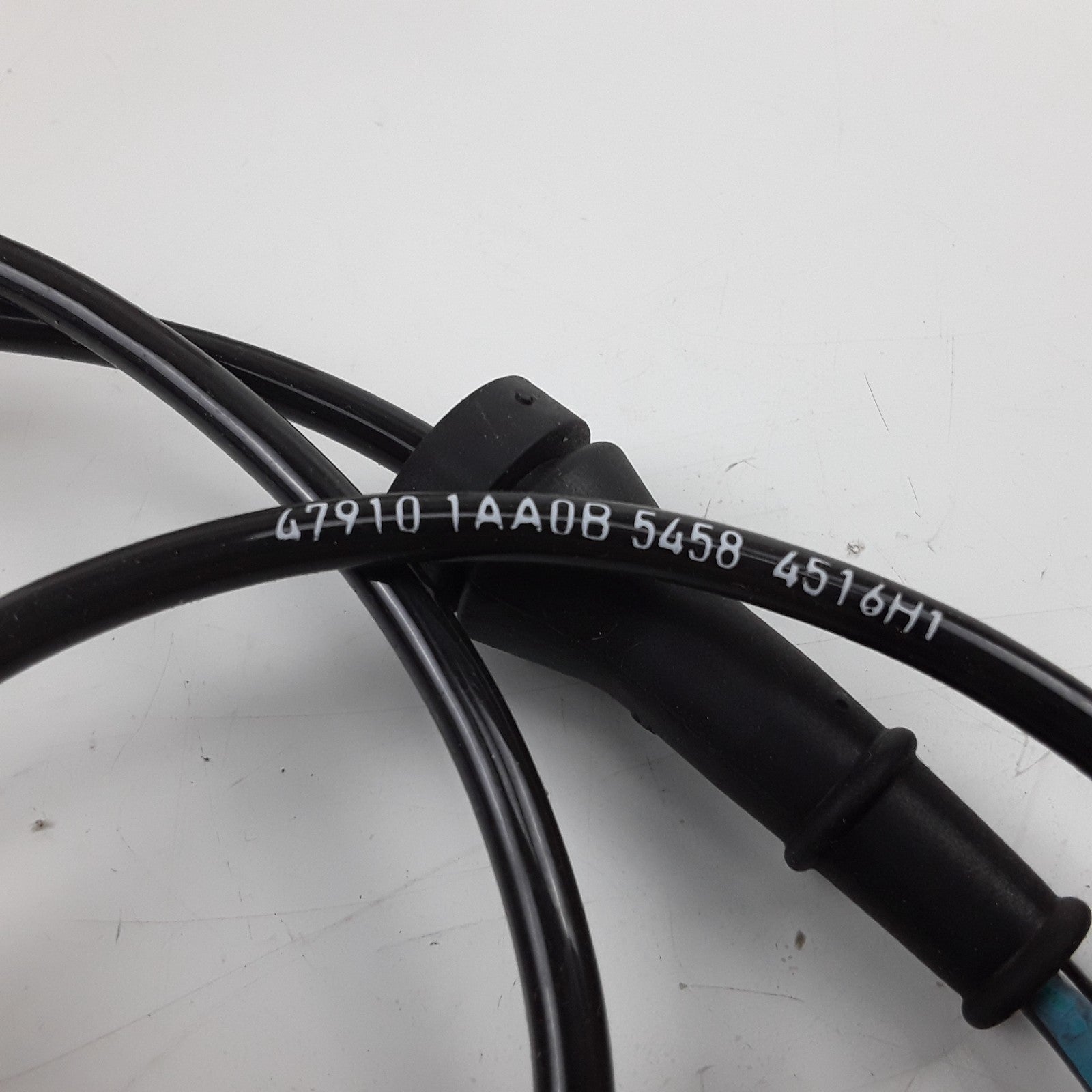 Front ABS Speed Sensor For Nissan Murano TITAN 2009 2010 2011 2012 2013 2014