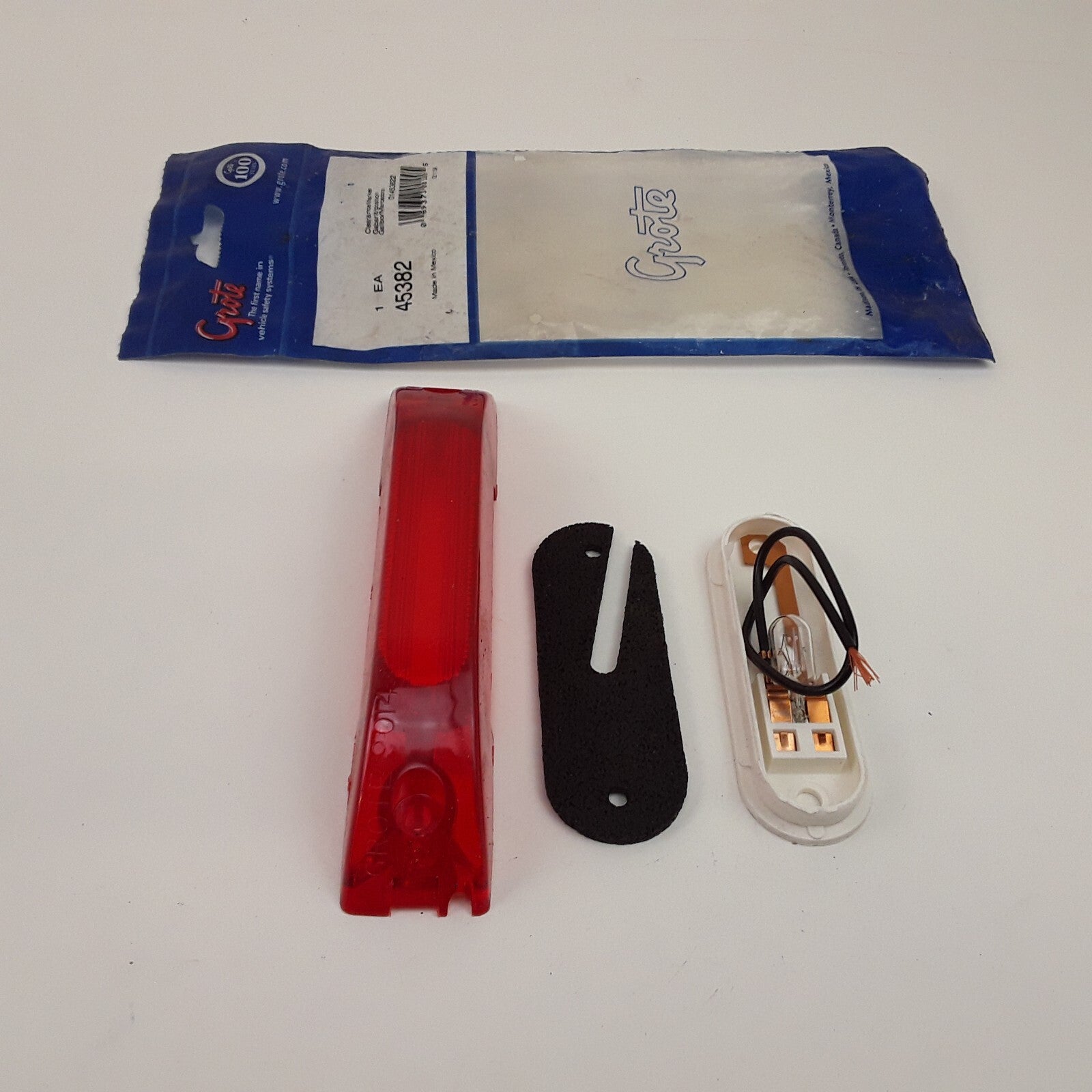 Grote 45382 Side Marker Light Lamp Red 12V Clearance Trtlebk Thinline SNGL Bulb