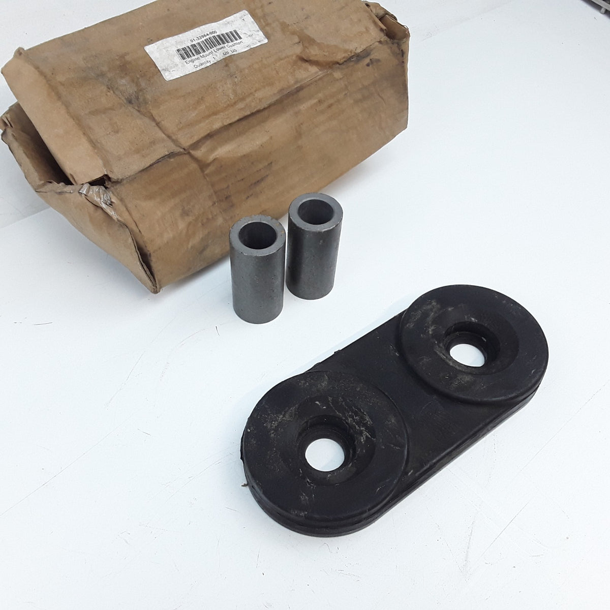 Freightliner 01-33964-000 Front Lower Engine Mount Isolator Fits Freightliner