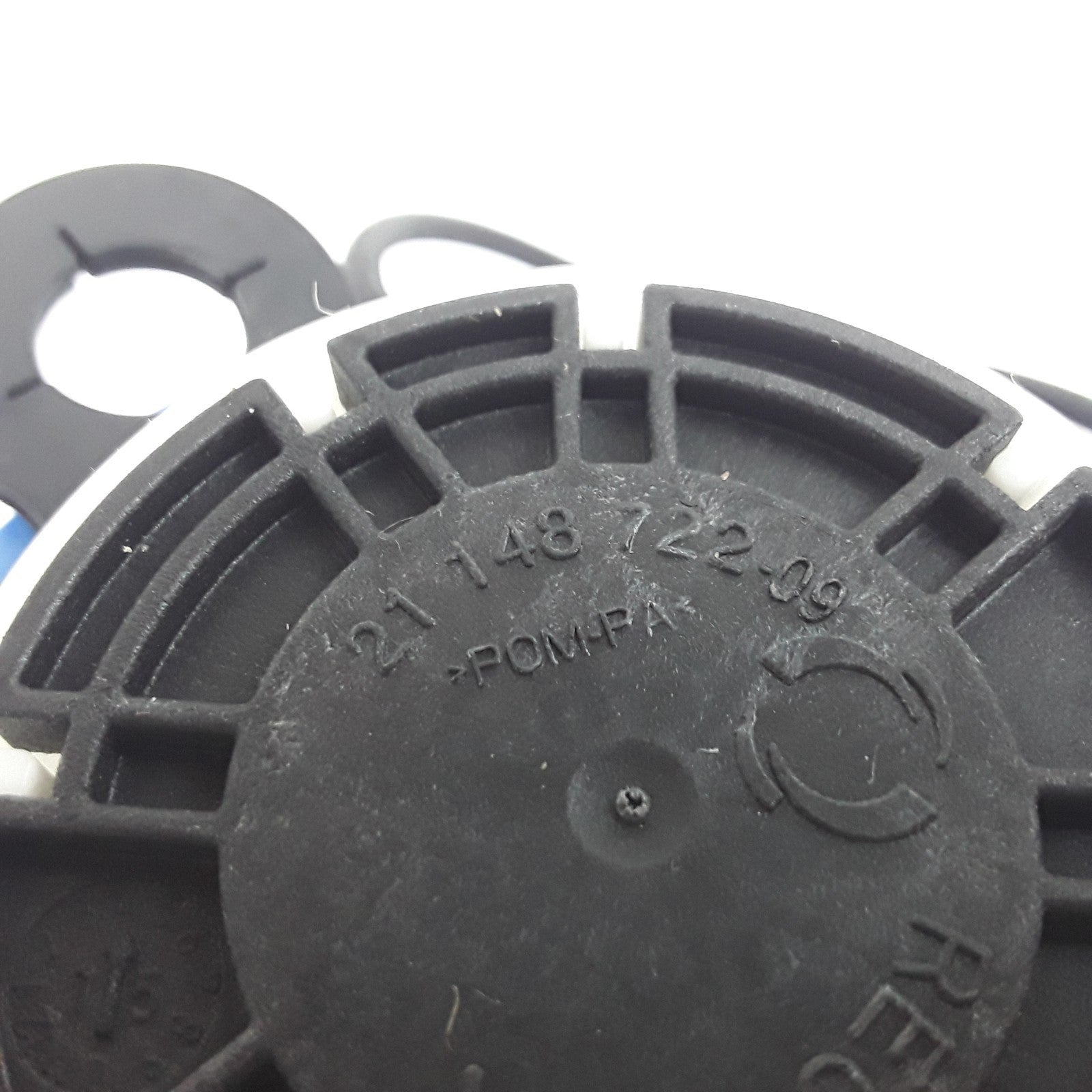 Fuel Gas Filter Tank Cap 21148722 For Mack TD700 CHU CXU GU7 GU8 LEU MRU C30