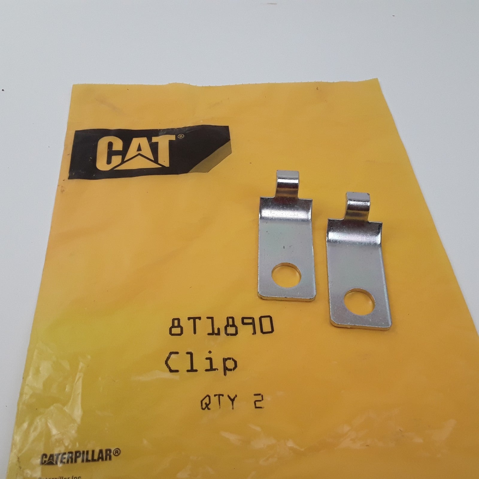 Caterpillar 8T1890 Multi-Purpose Clip Heavy Duty 2 Pieces
