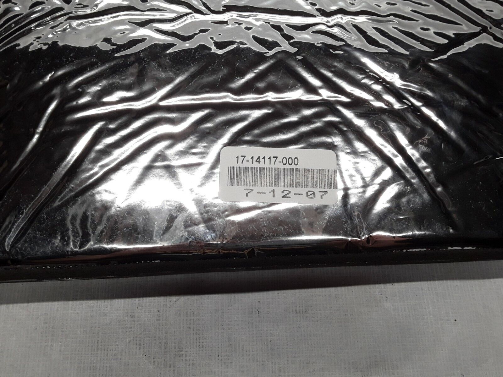 GENUINE FREIGHTLINER LINER 17-14117-000 HOOD FAST SHIPPING - HotCarParts