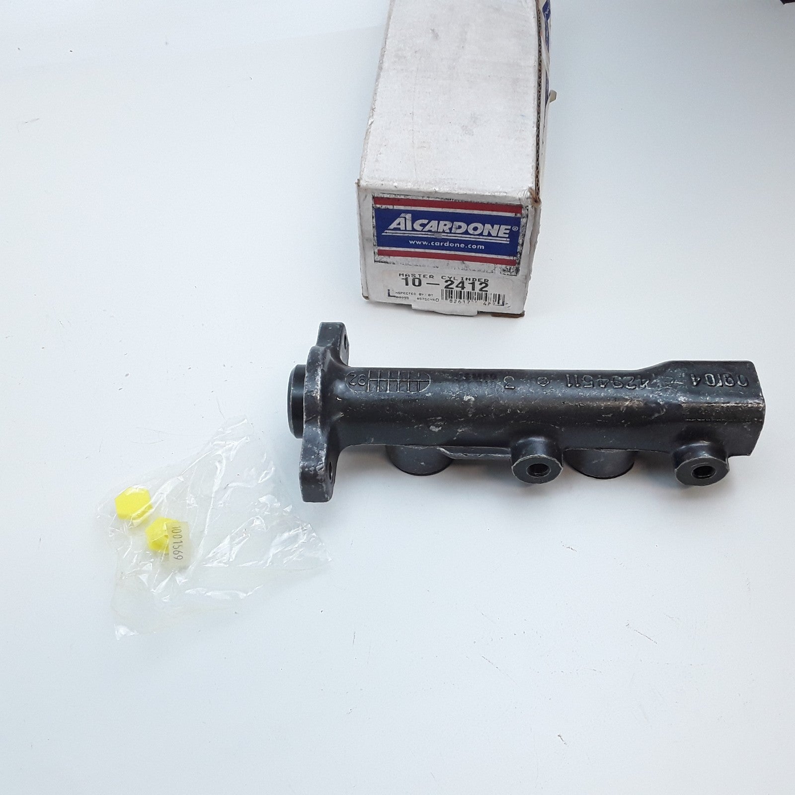 Brake Master Cylinder Fits Chrysler LeBaron 1989 1990 1991 1992 1993 1994 1995