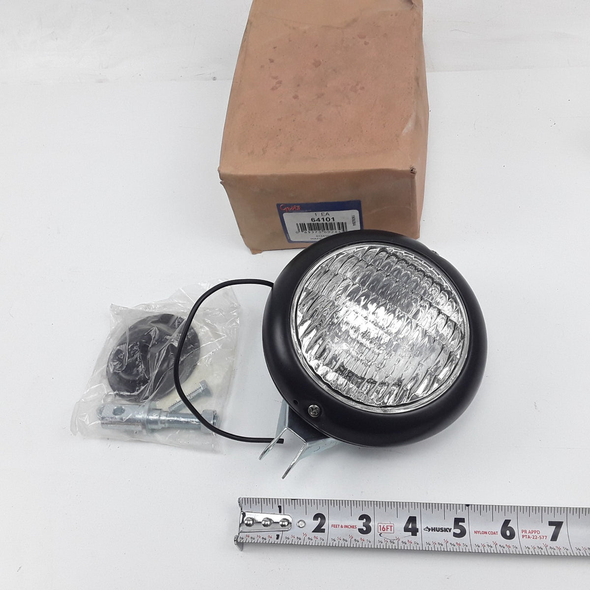 Grote 64101 Work Light Lamp 12-Volt Steel For Tractor and Utility Work