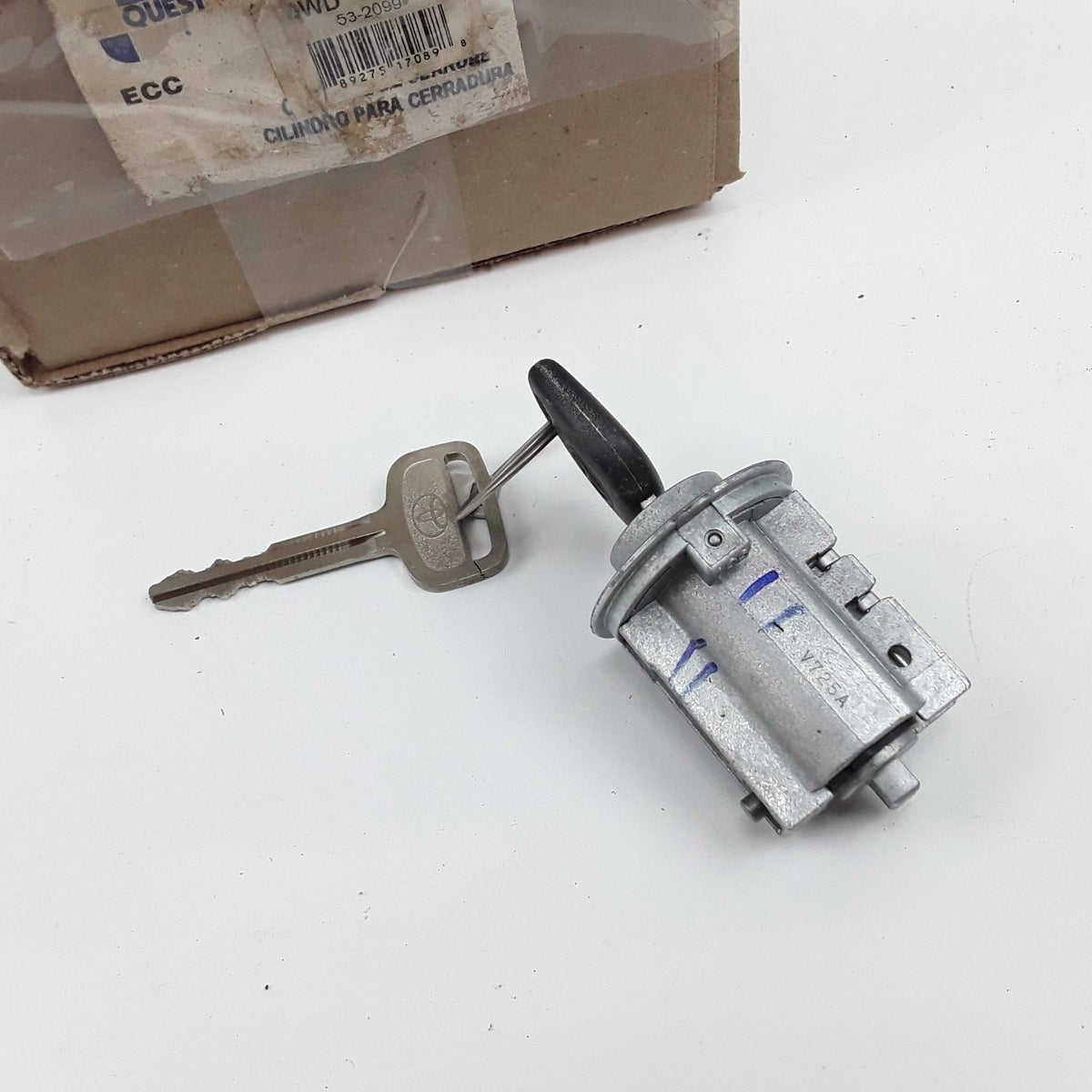 Ignition Lock Cylinder For Toyota Sienna 2003 2004 2005 2006 2007 2008 2009 2010