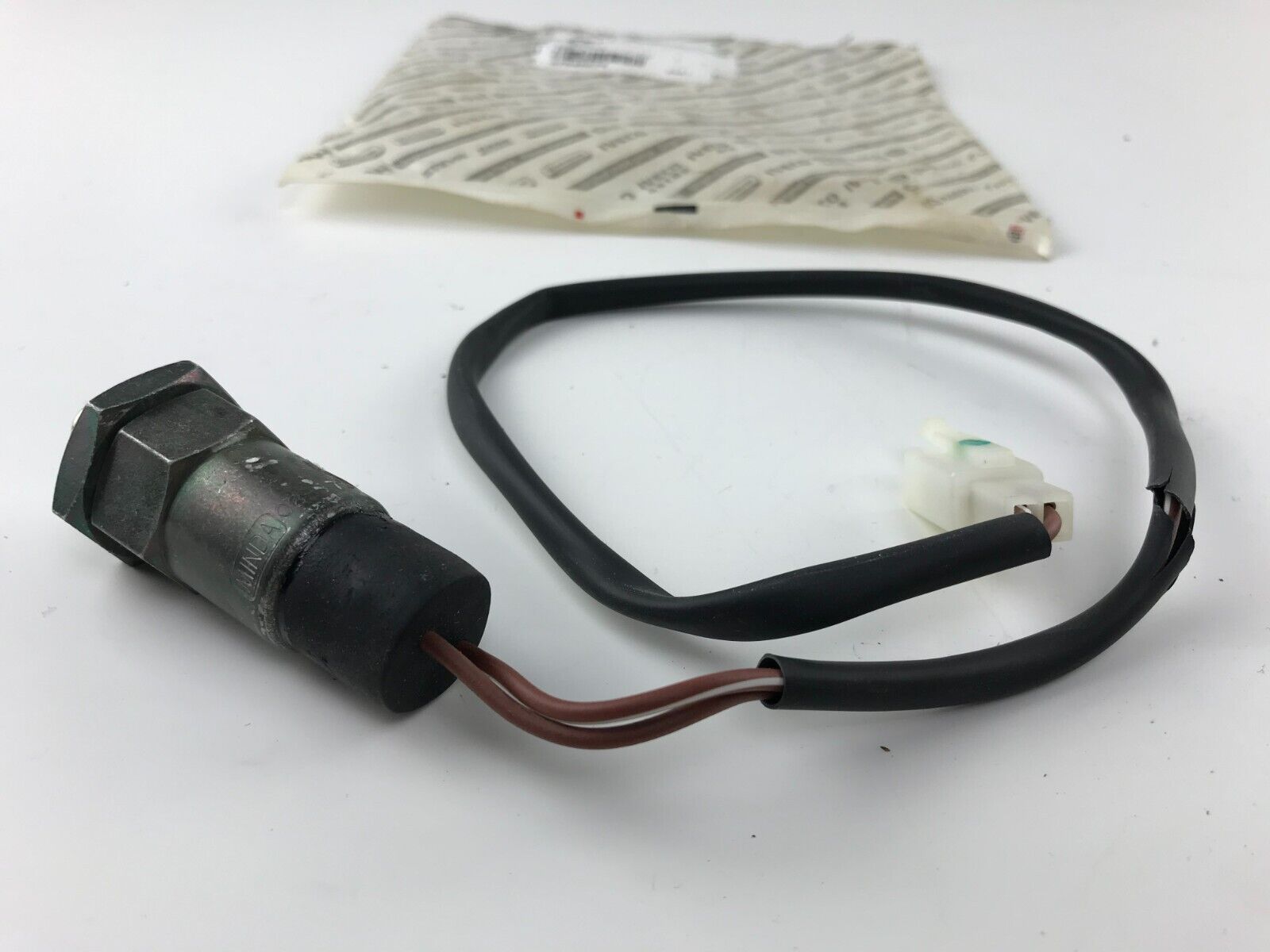 GENUINE OEM CASE Button 47546574 FAST SHIPPING - HotCarParts