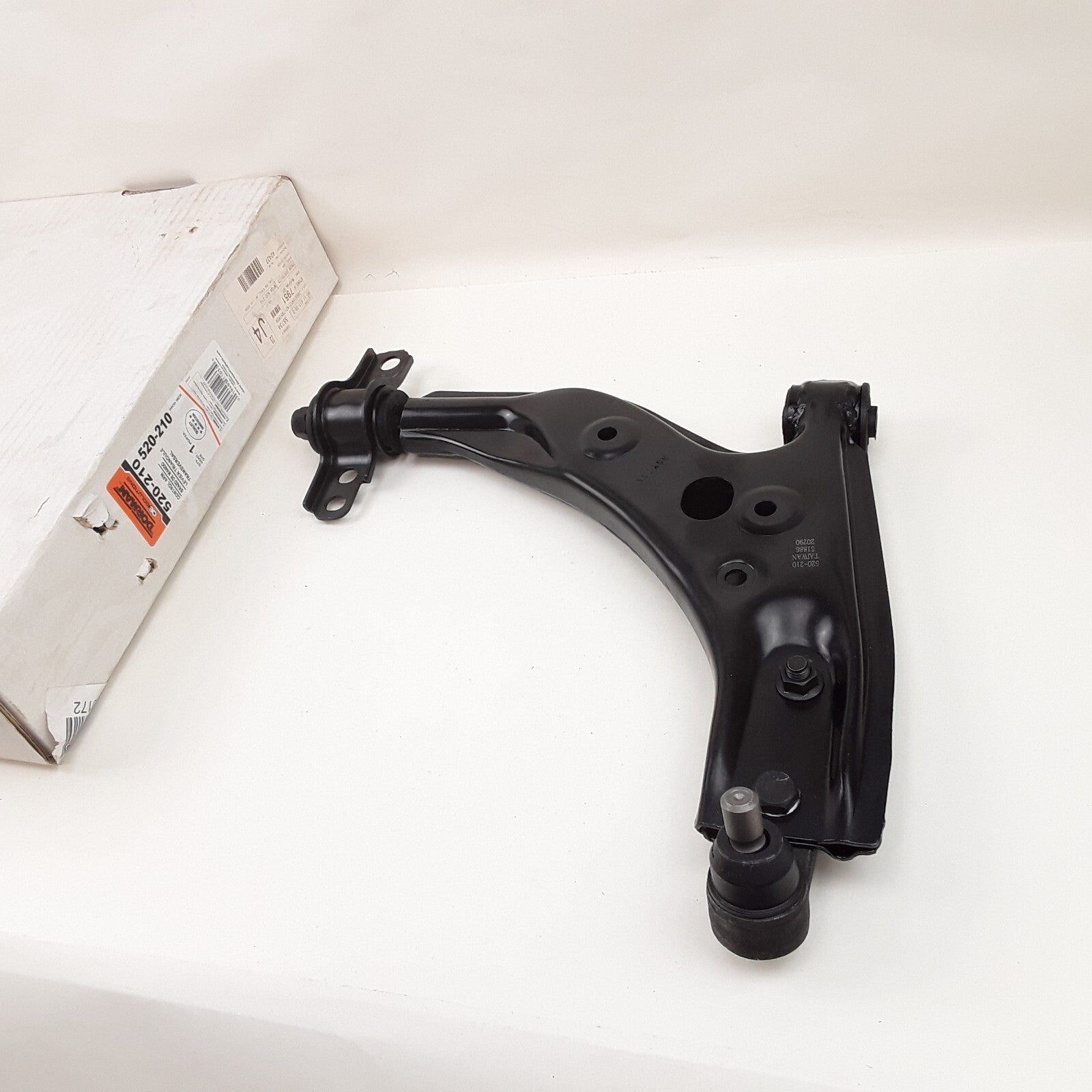 Front Right Lower Suspension Control Arm For Mercury Tracer Ford Escort  1991-96