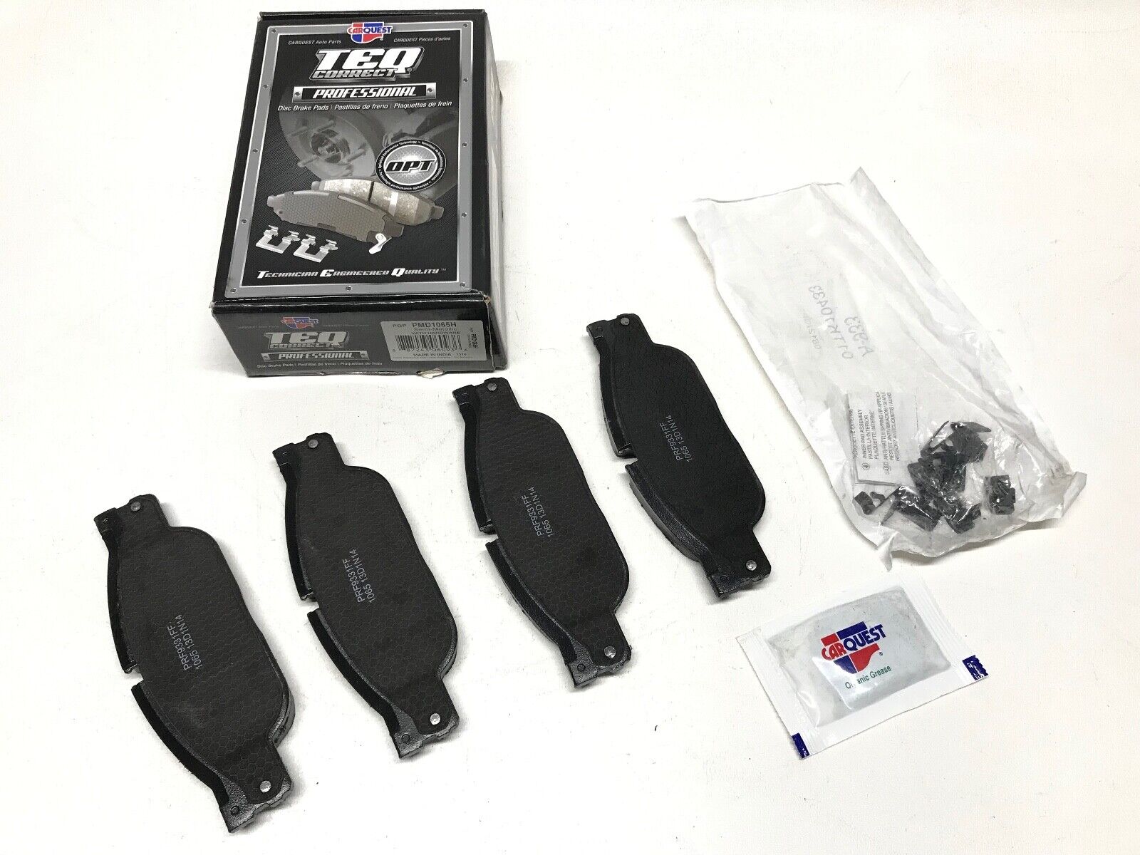 Disc Brake Pad Set Front CARQUEST PMD1065H for Jaguar S-Type, XJ8 FAST SHIPPING - HotCarParts