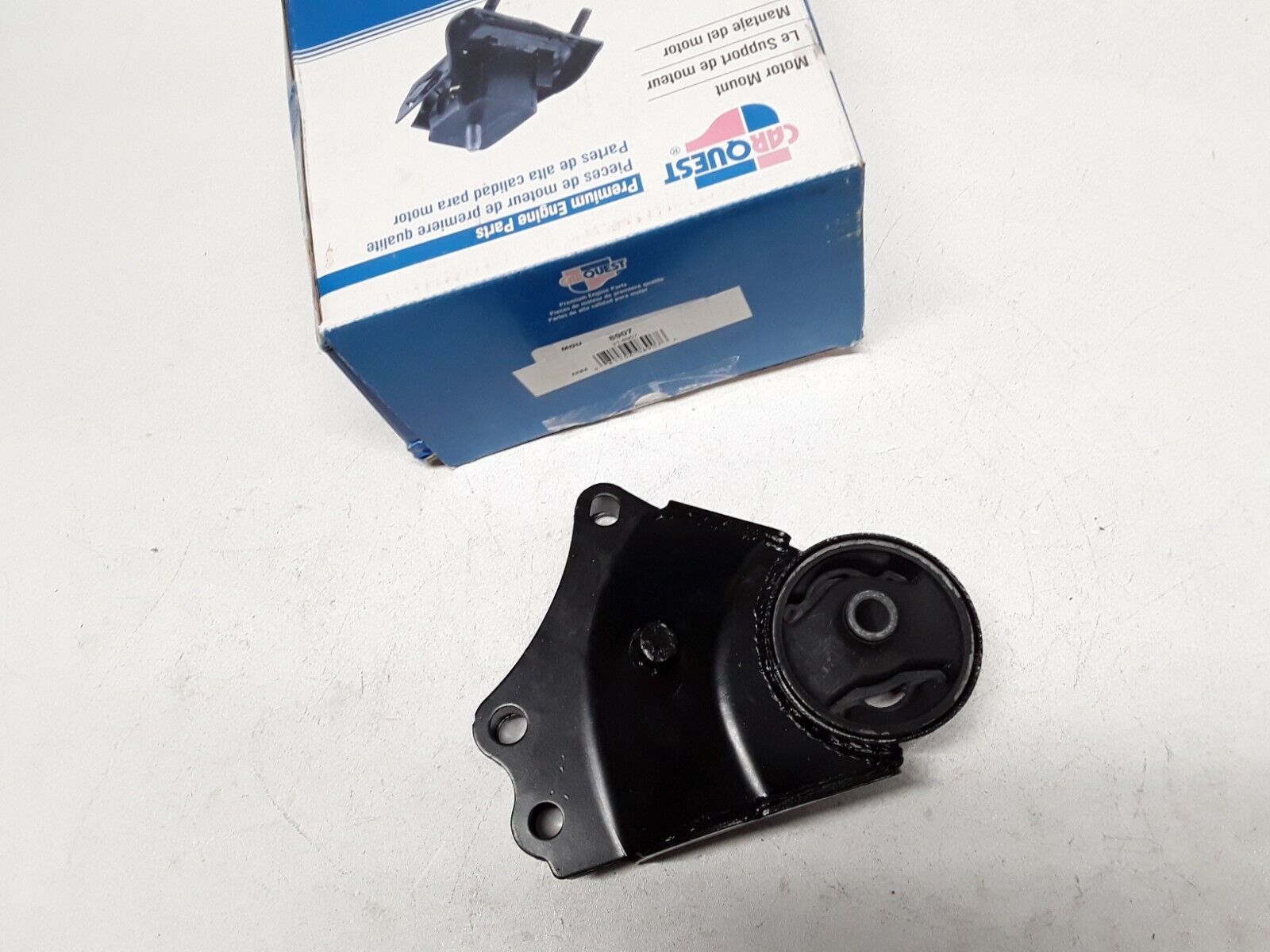 Auto Trans Mount Left CARQUEST 31-8907 For Kia Sephia 2000,Spectra 2000-2004 - HotCarParts