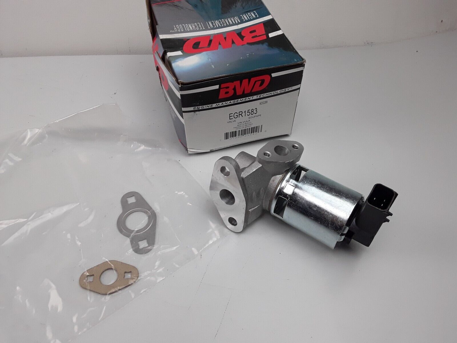 Exhaust Gas Recirculation EGR Valve for Chrysler Pacifica 2004 2005 2006 3.5L - HotCarParts