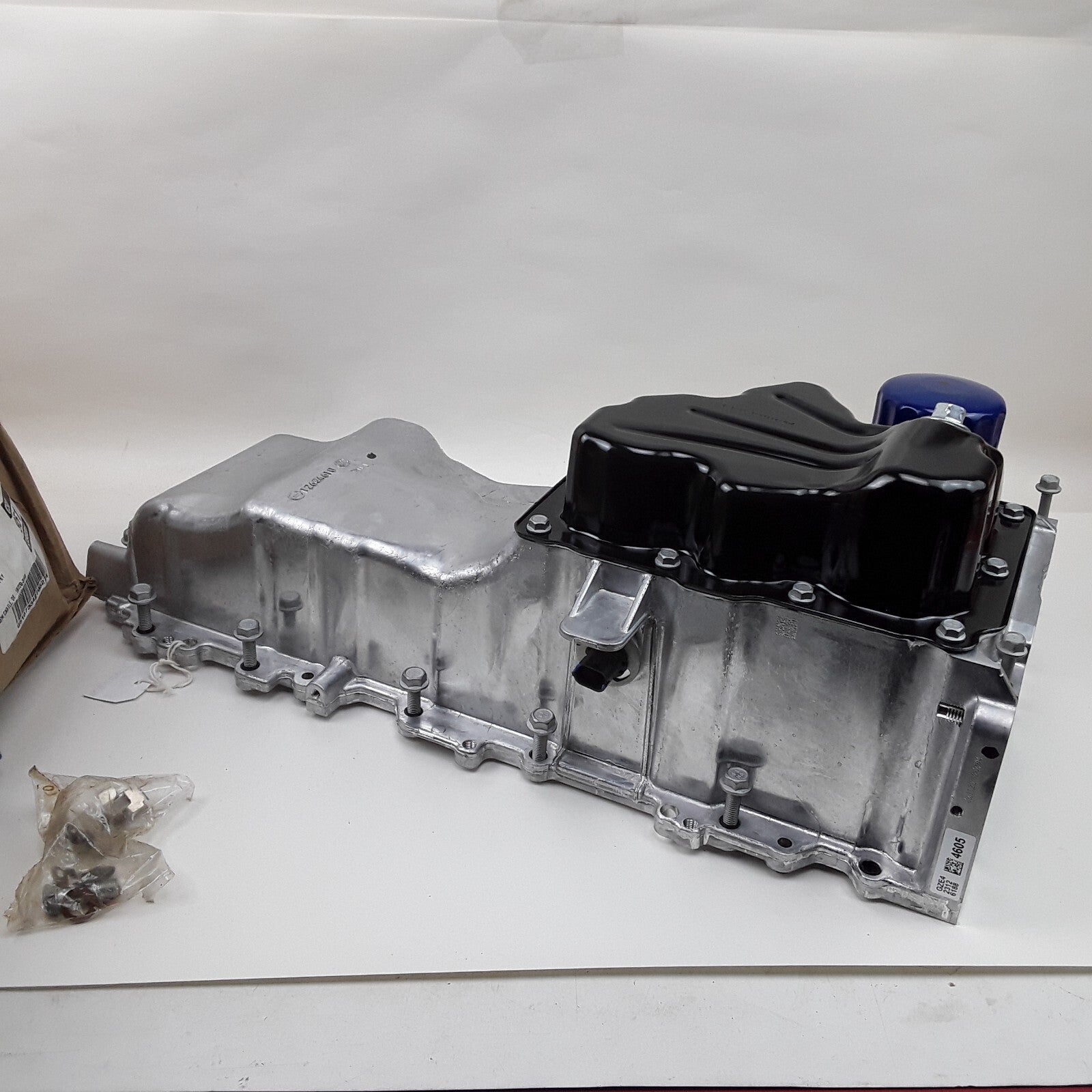 GM Oil Pan Assembly Fits Chevrolet Tahoe GMC Yukon Cadillac Escalade 2014-2020