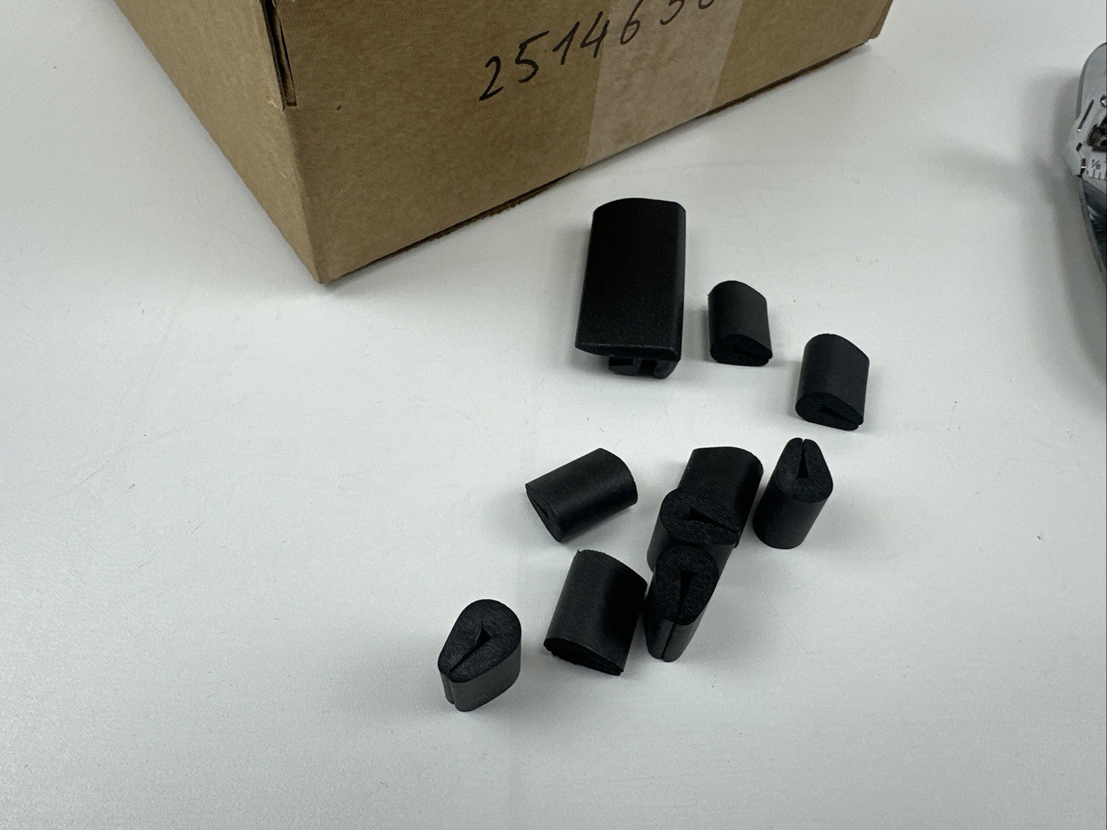 OEM International 2514656C92 Door Convex Mirror Glass & Mounting Clips Kit