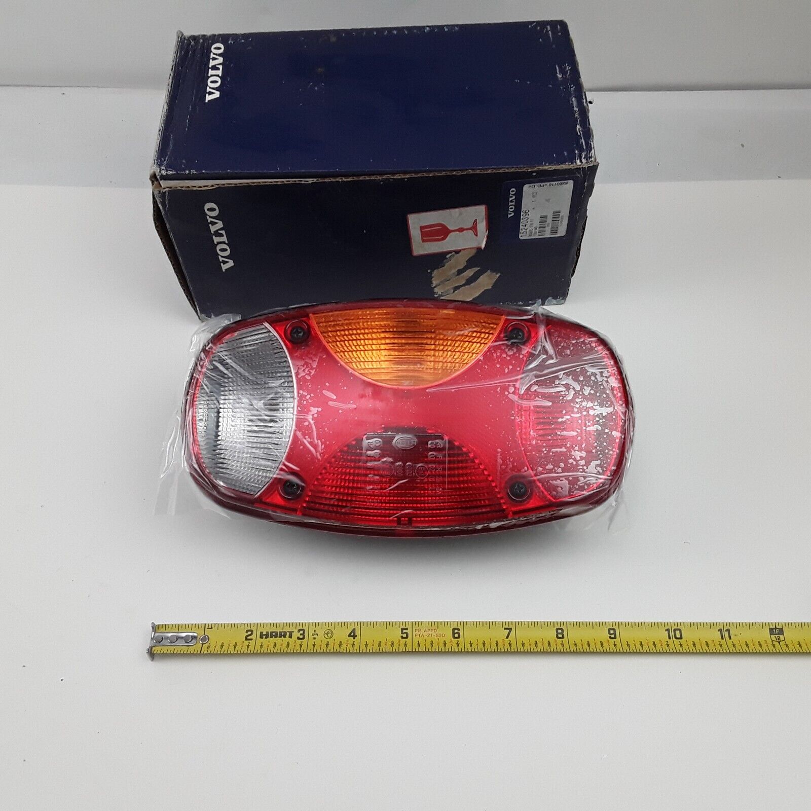 Volvo 15240396 Rear Right Tail Light Lamp For Hella 2VP343640-041 L20H L25H L30G