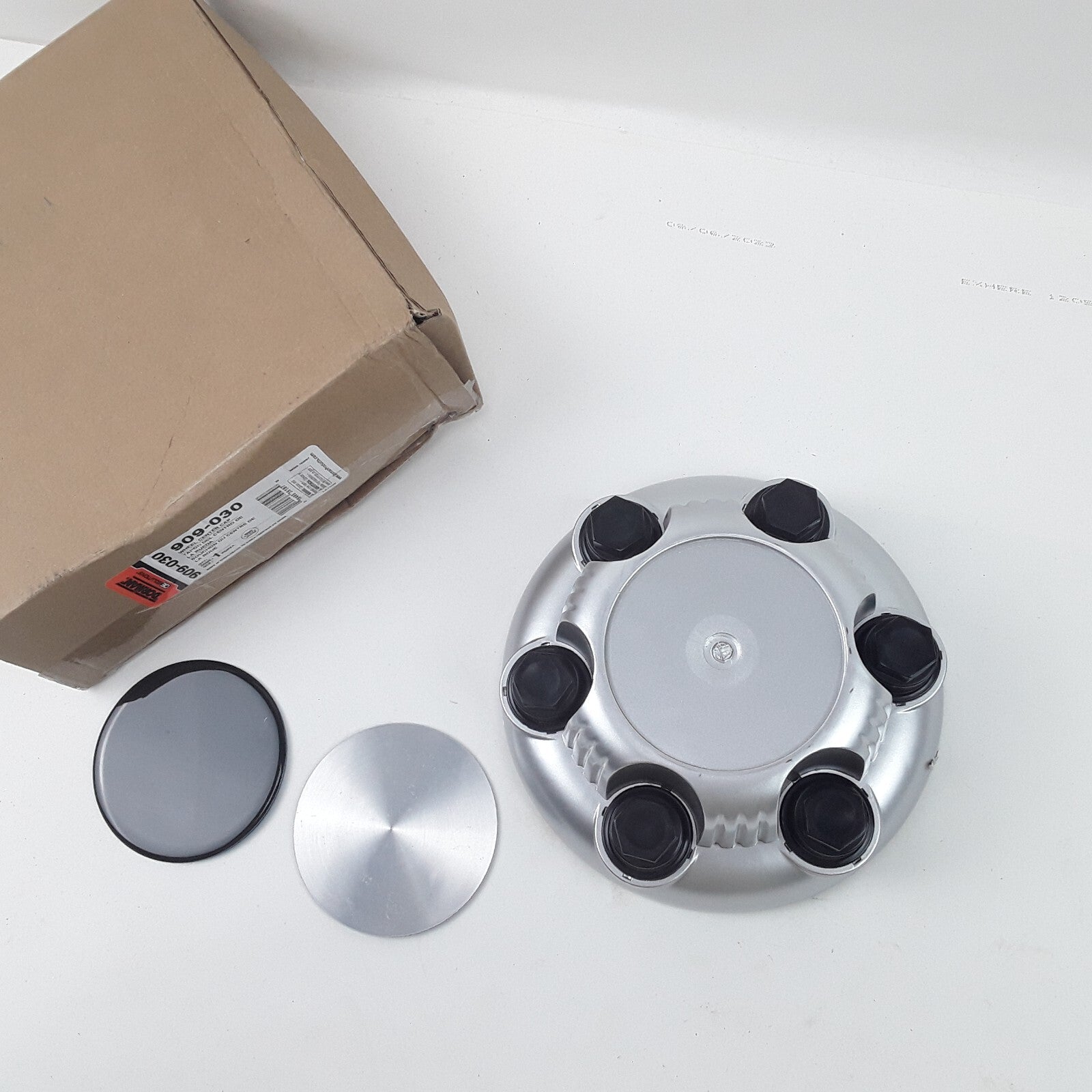 Wheel Cap Fits GMC Sierra 1500 Safari Chevrolet Astro Tahoe Avalanche 1999-2014