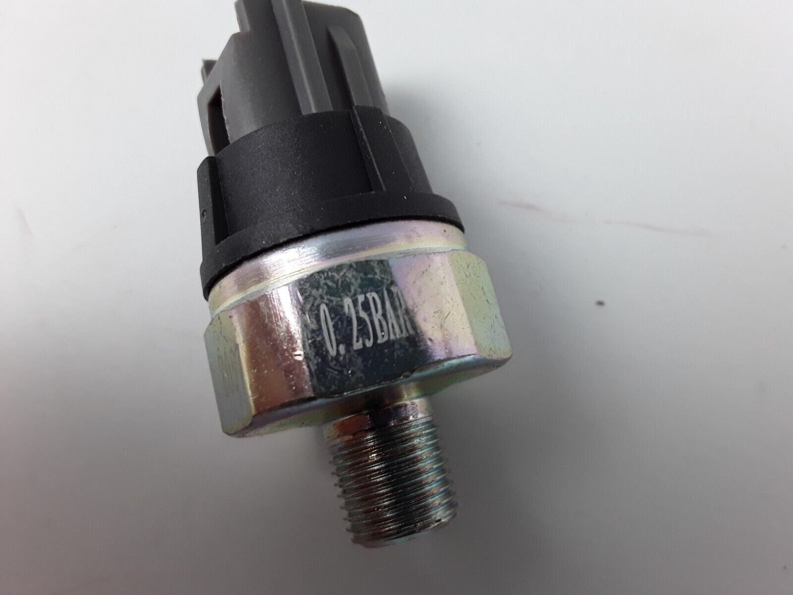 Engine Oil Pressure Switch Fits Honda Fit 2009-2014, CR-V 2007-2020,HR-V 2016-20 - HotCarParts