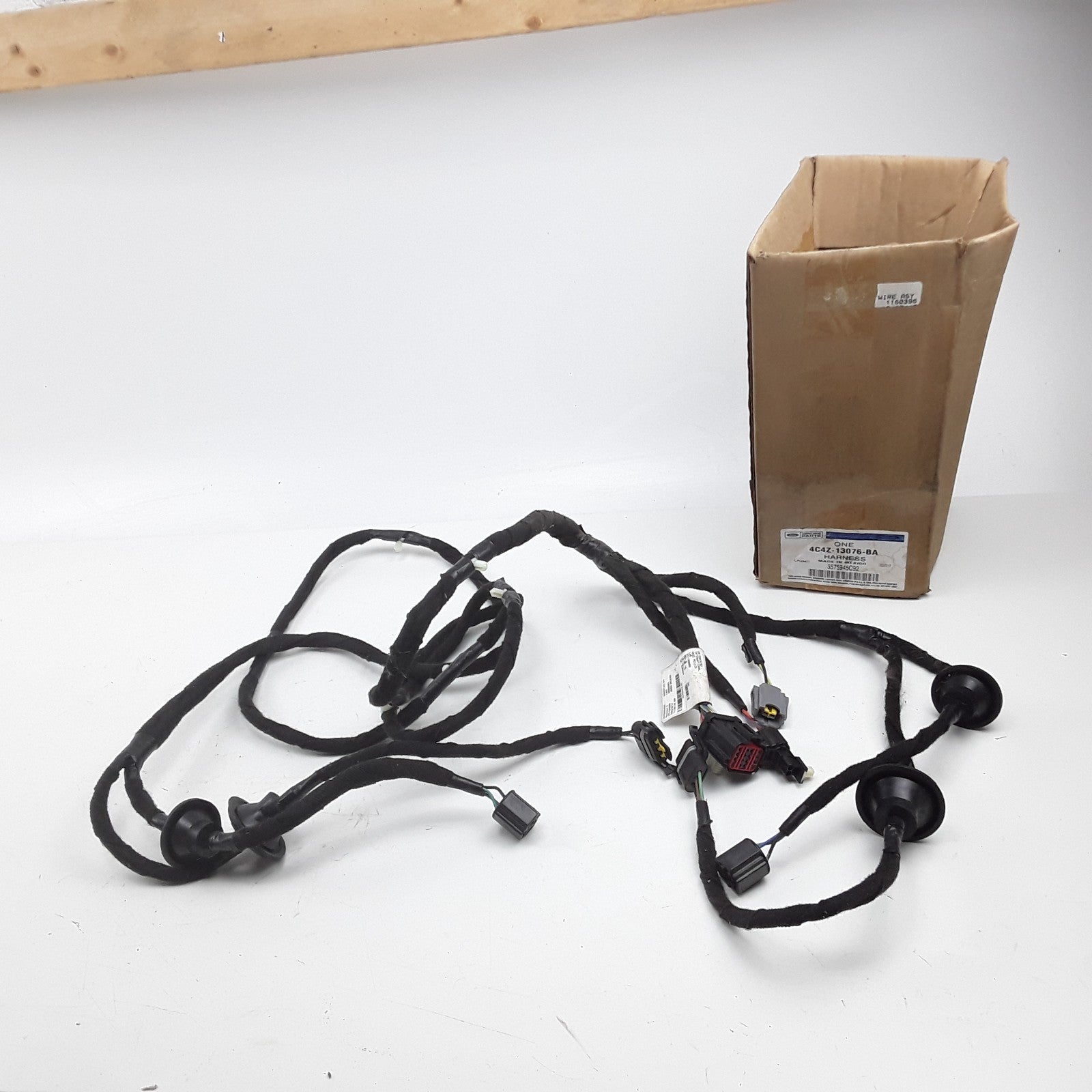 Ford 4C4Z-13076-BA Wire Assembly Fits Ford F-650 Chassis F-750 Chassis 2004-2015