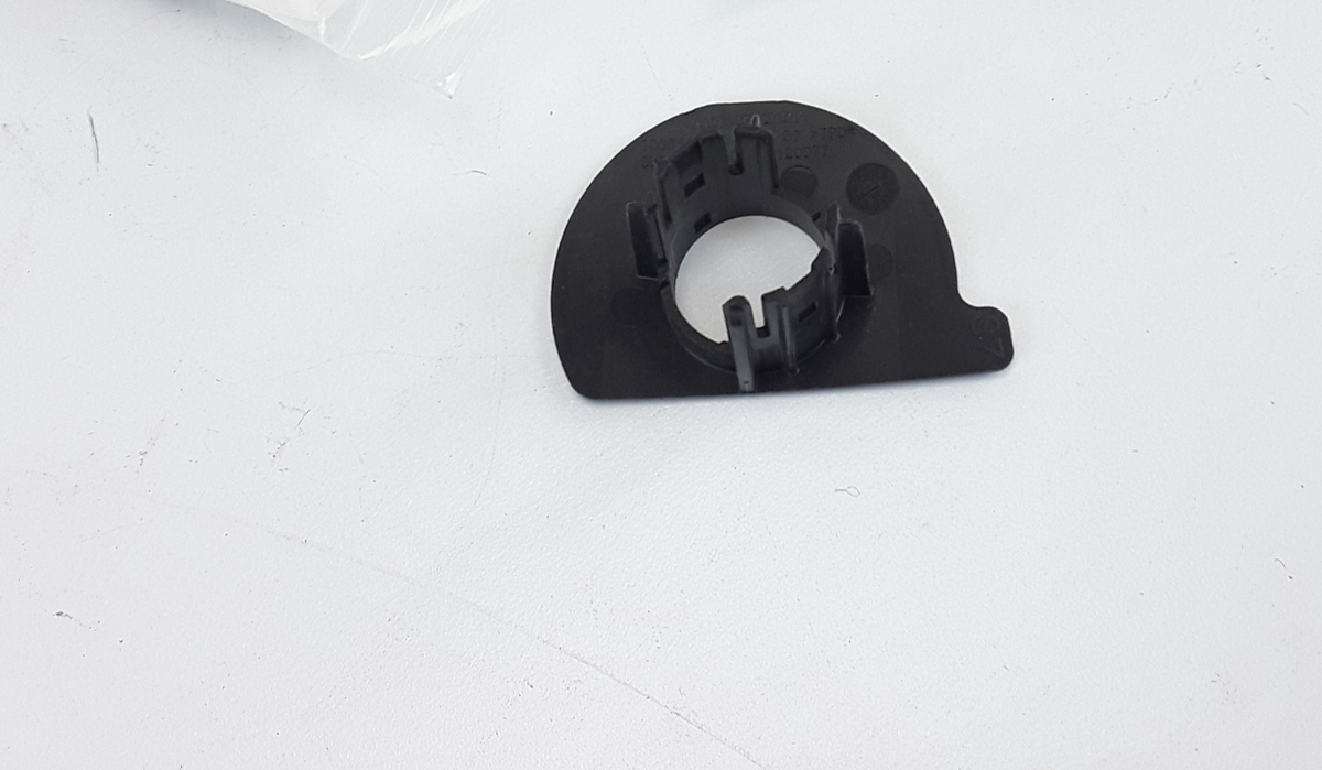 Model 3 2017-2023 Rear Park Assist Retainer 1088442-00-A Genuine OEM