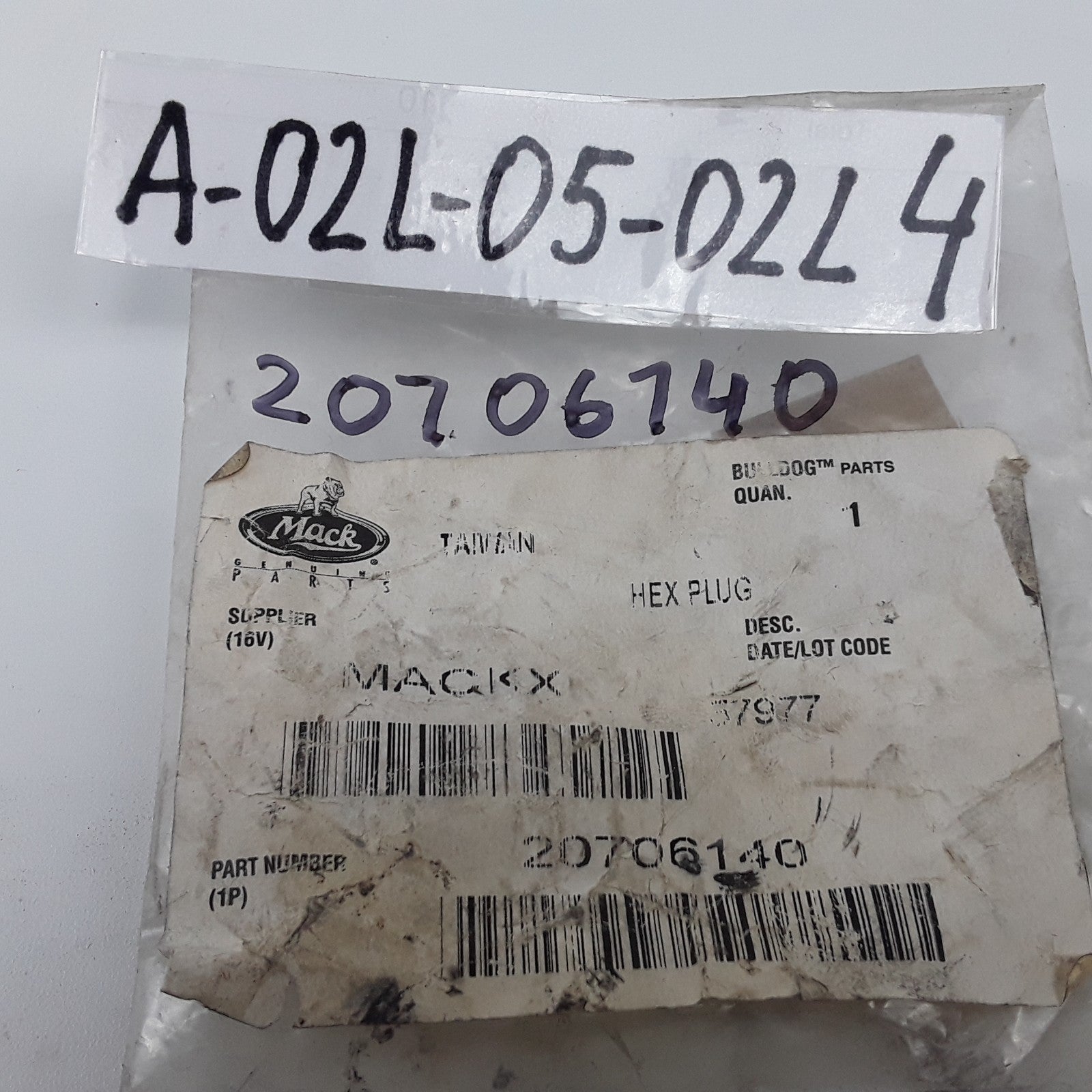 GENUINE NEW OEM MACK 20706140 HEX PLUG OIL PAN DRAIN PLUG
