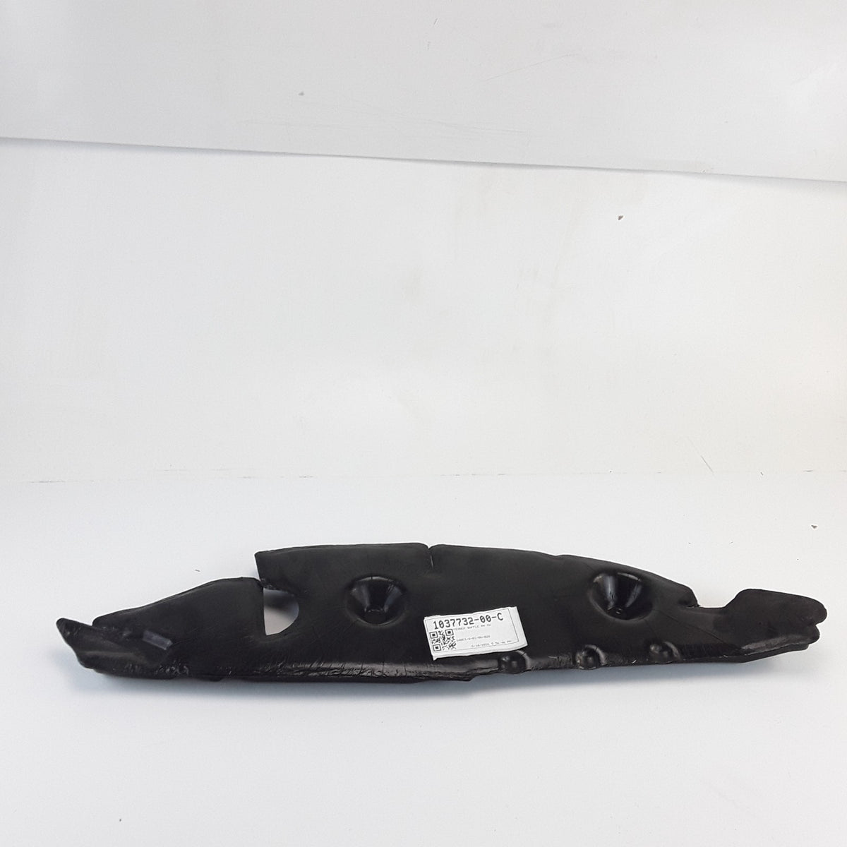 Model X 2025-2026 Right Front Fender Baffle 1037732-00-C OEM