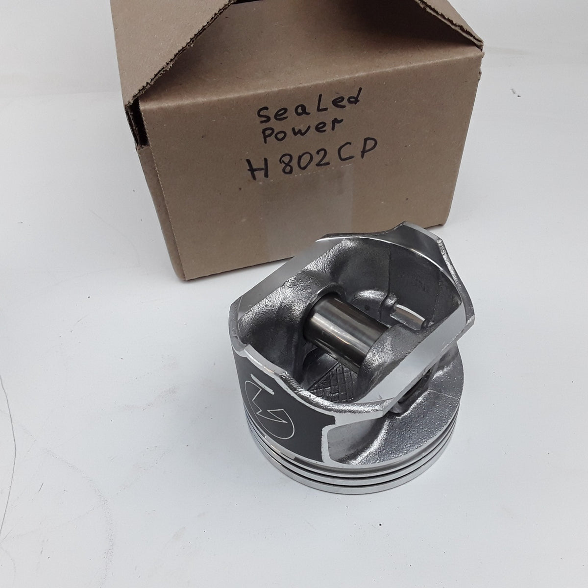 Engine Piston Fits Jeep TJ Cherokee Wrangler Grand Cherokee (1996 1997-2006)