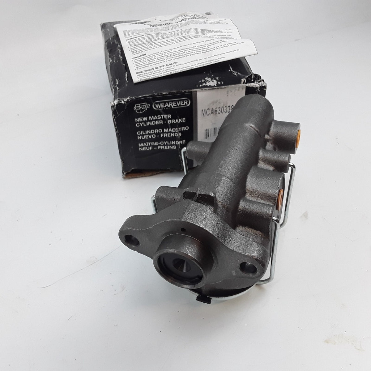 Wearever MCA630338 Brake Master Cylinder Fits Ford Focus (2000 2001 2002)