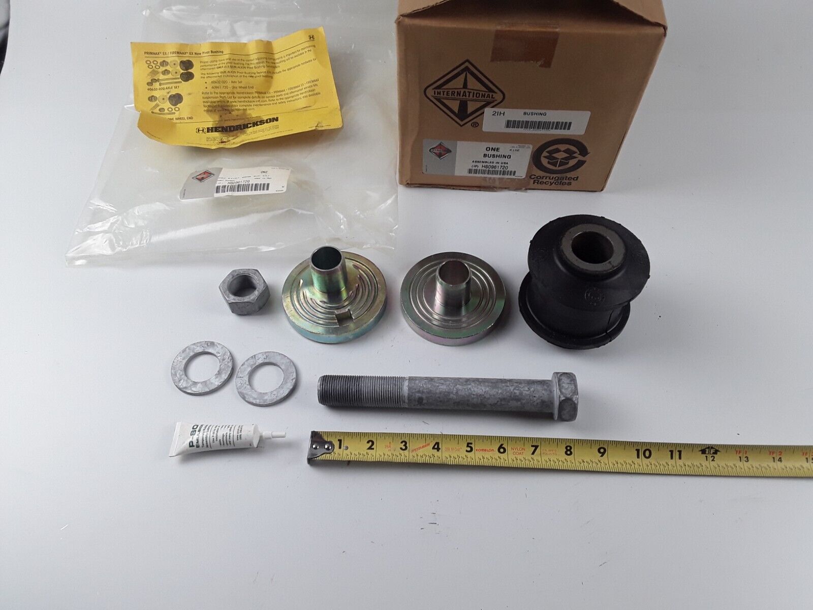 INTERNATIONAL H60961720 BUSHING PIVOT QUIK ALIGNMENT 64632-F 64633-F 070425-001 - HotCarParts