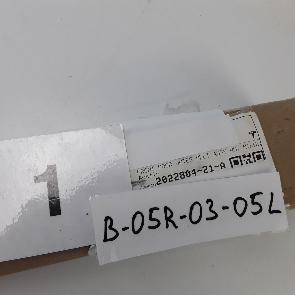 NEW OEM For Tesla Model Y Outer Belt Assembly Front Door Right Hand 2022804-21-A