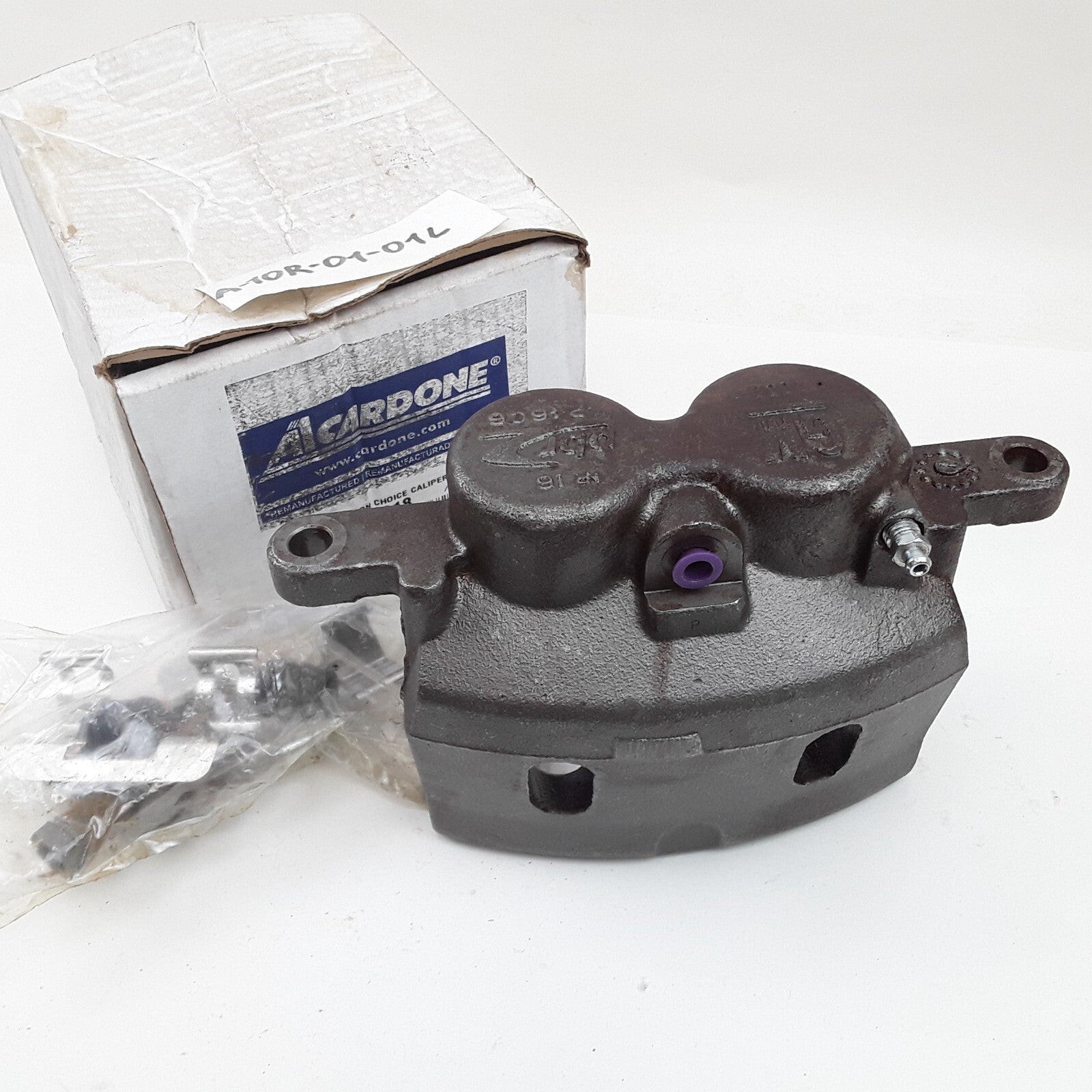 Front Right Disc Brake Caliper For Cadillac Chevrolet GMC 2005 2007 2008