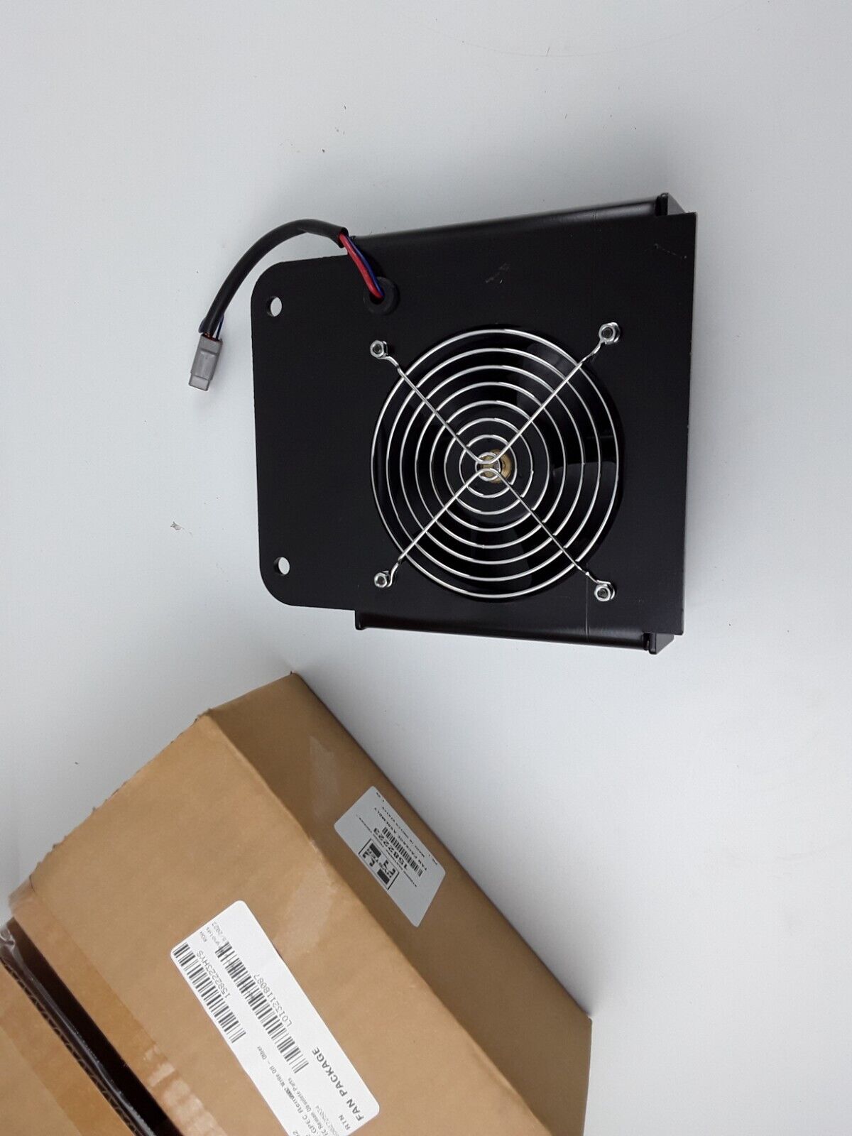 Hyster 1582223 Fan Package Assembly G1238E24B FSR-CC 24V 0.600A Forklift Parts - HotCarParts