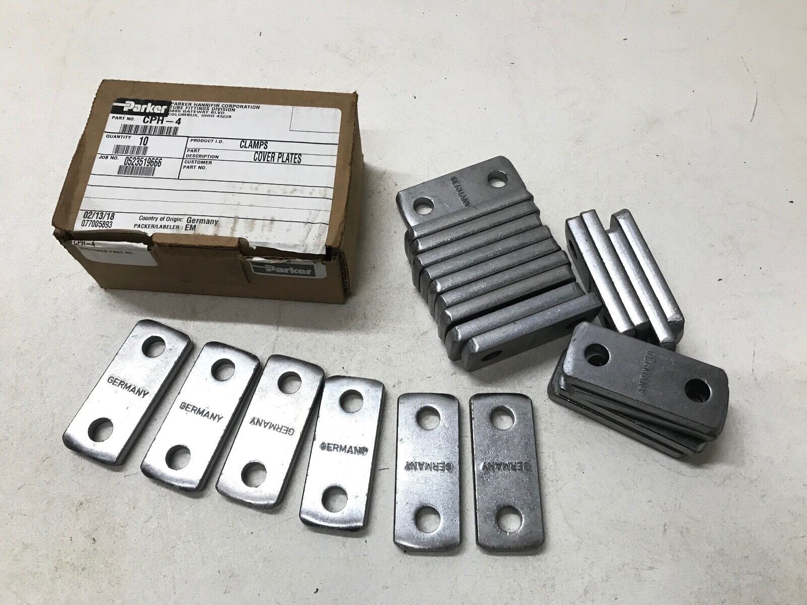 LOT OF 24 - GENUINE PARKER CPH-4 CLAMPS COVER PLATES - HotCarParts