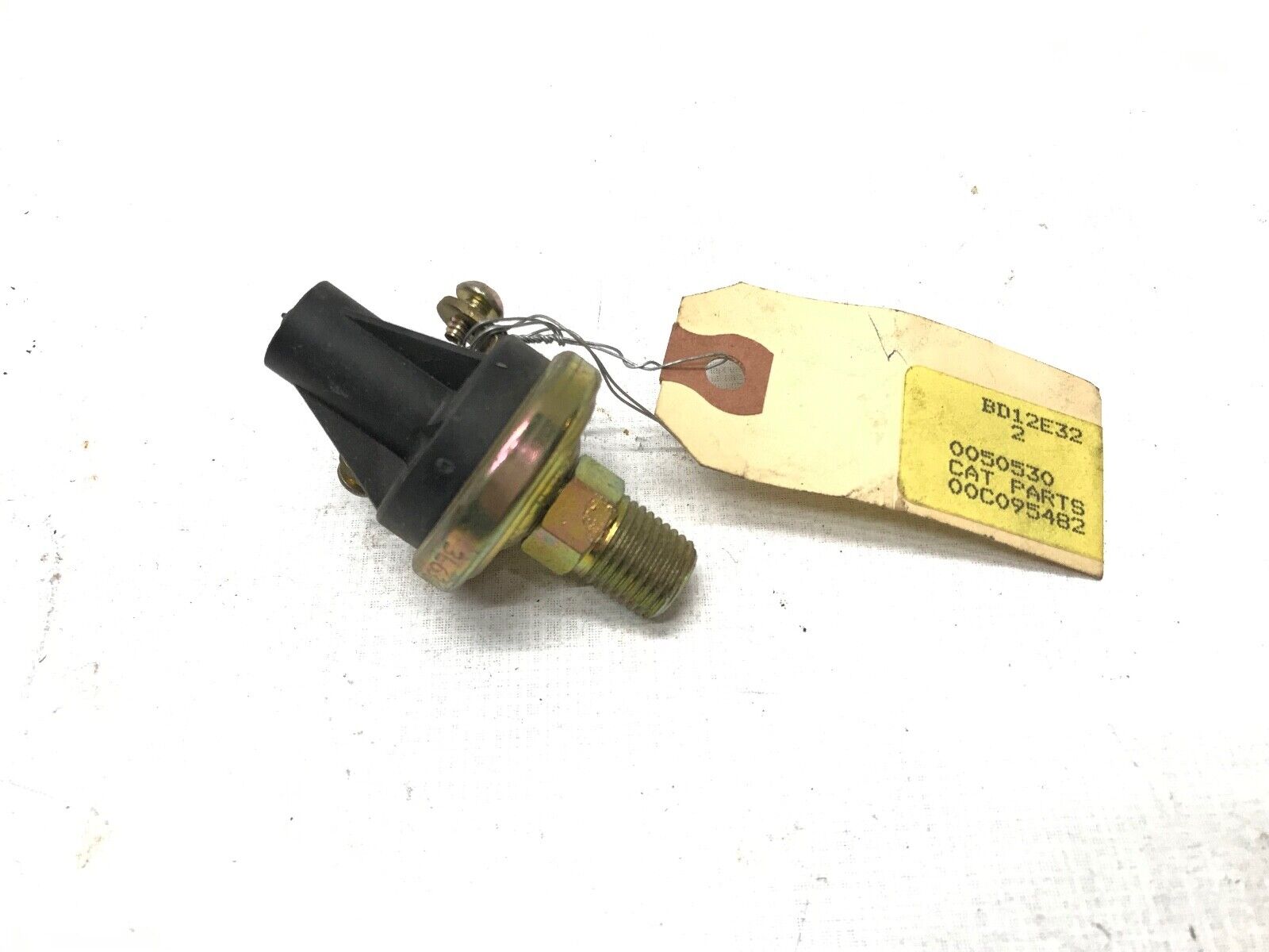 For CAT for Caterpillar 3L-6306 OEM 6V 15A Screw On Oil Pressure Switch 3L6306 - HotCarParts