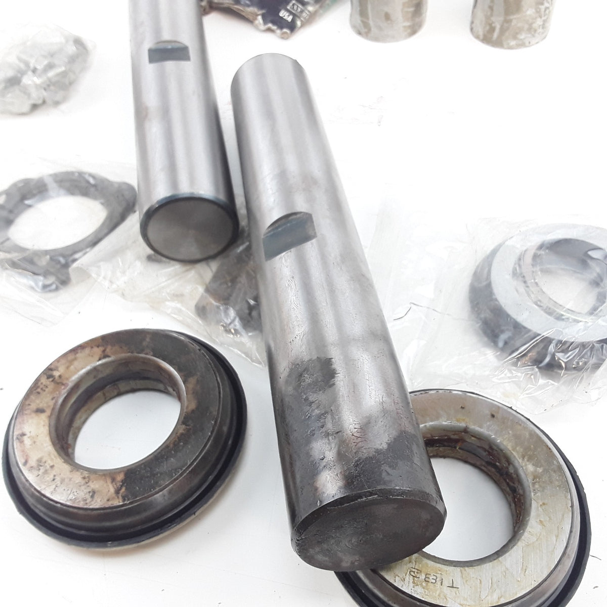 Steering King Pin Kit Double Draw Key Notch 1.794in Diameter x 10.410in Length