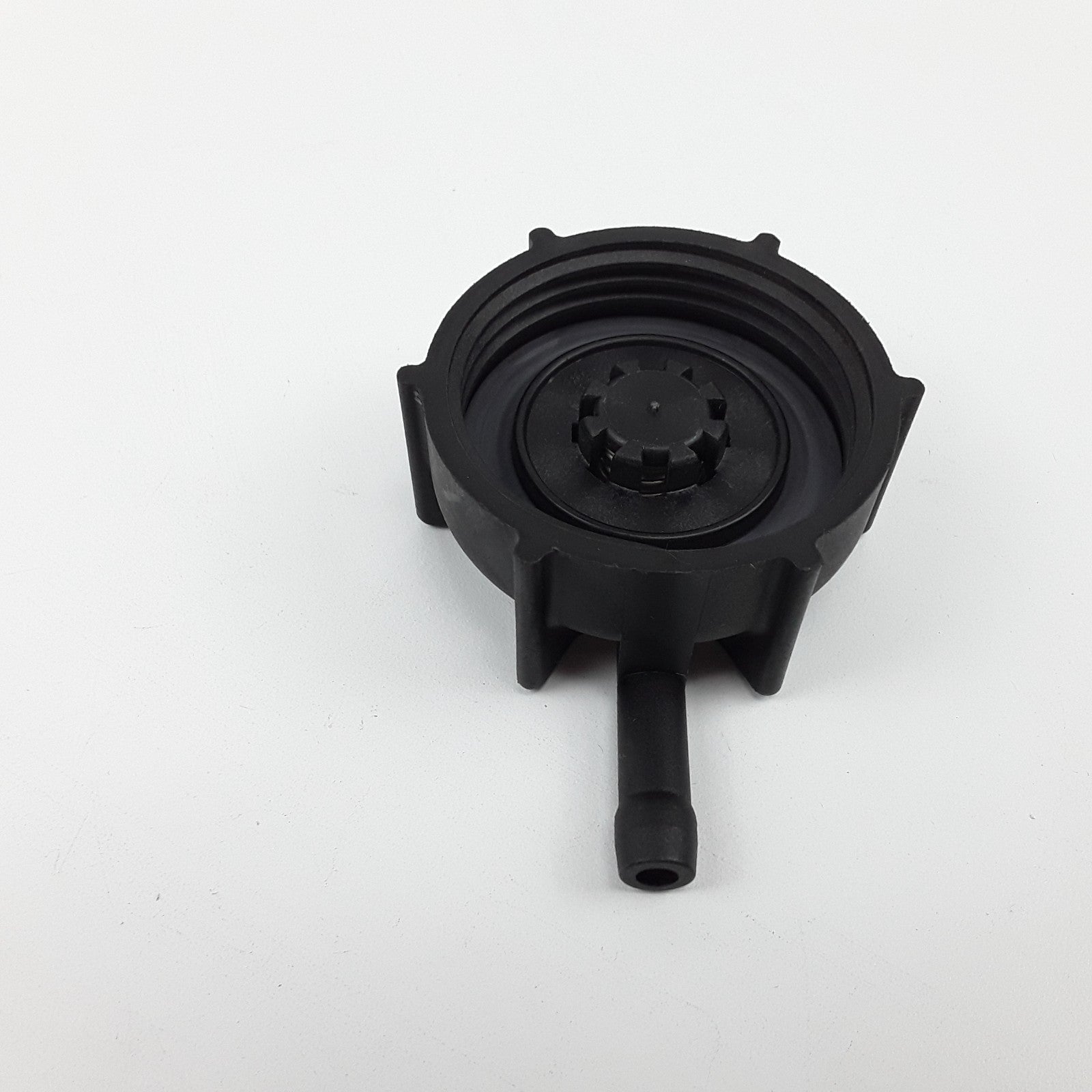 Engine Coolant Expansion Tank Pressure Cap Fits Volvo VN 2004 VNL 1997–2007