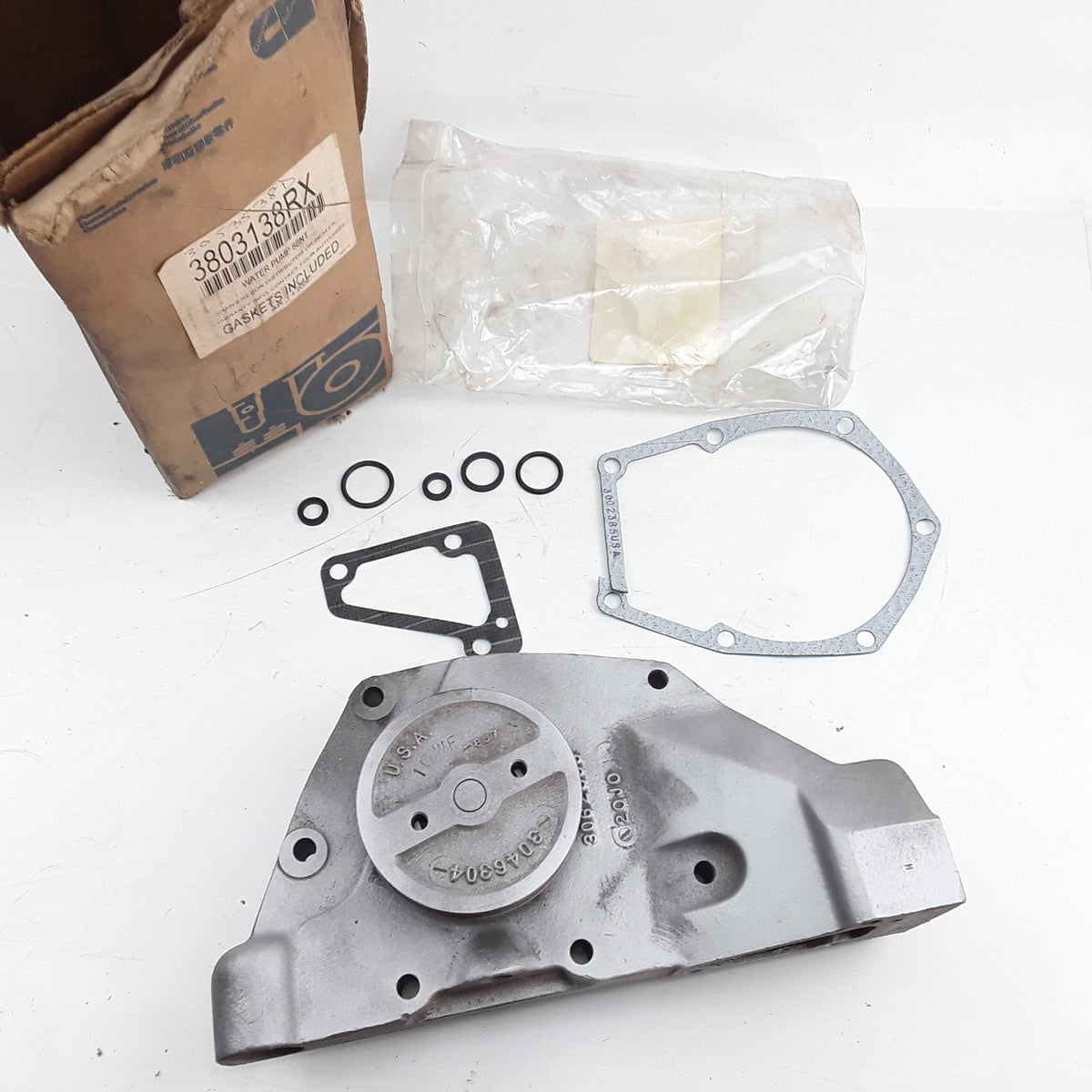 Engine Water Pump Fits Ford Western Star International Freightliner (1984-1992)