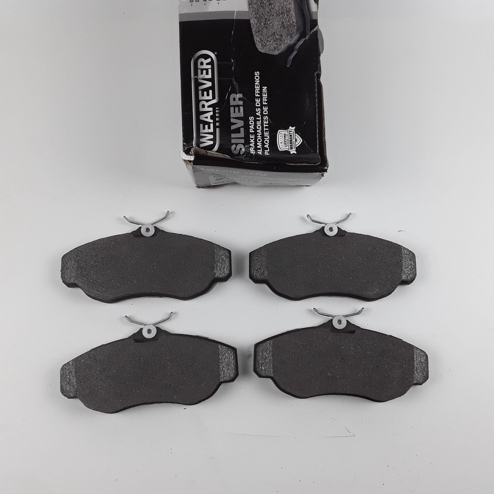 Front Disc Brake Pads Pad Set For Land Rover Range Rover Discovery 1995-2004