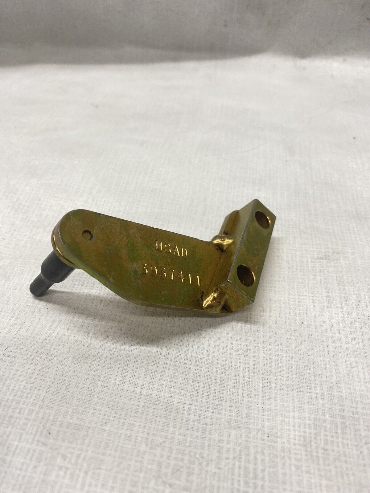 Cummins BRACKET,SHUTOFF VALVE 3937411 - HotCarParts
